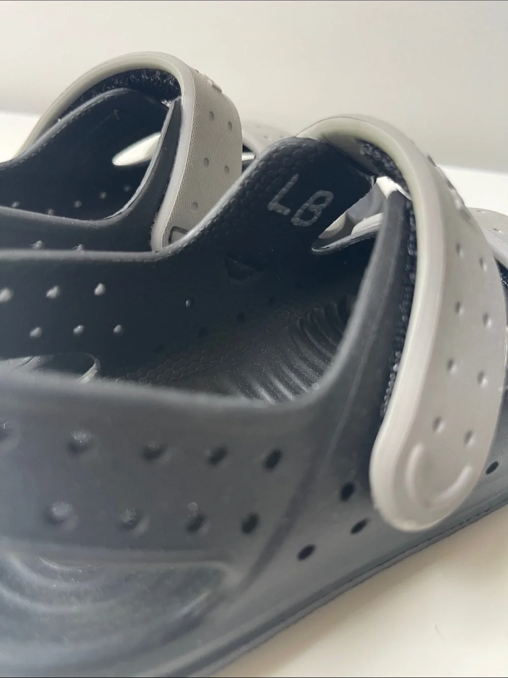 Native lightweight sandals